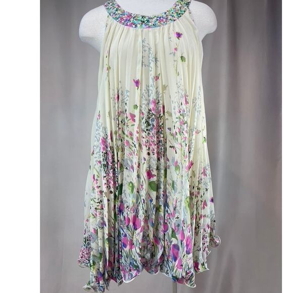 SARA SARA Trapeze Pleated Floral Dress Juniors (16) Sequins Lined Ruffled‎ Flowy - Picture 1 of 11